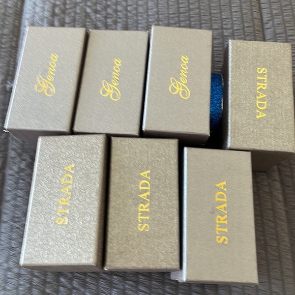 Seven brand-new watches by Strada + One matching bracelet - Picture 9 of 9